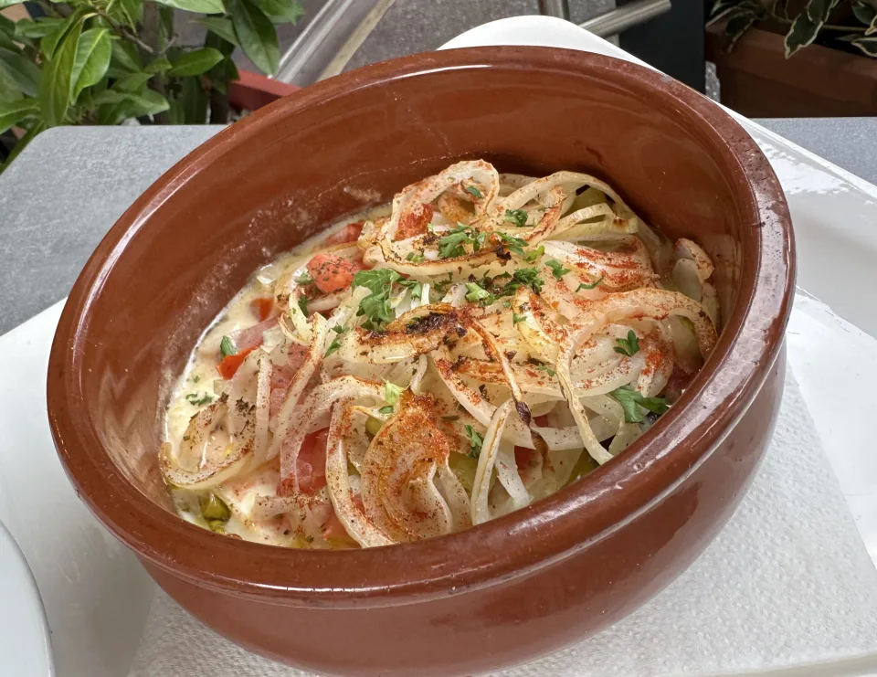 Warme Vorspeise "Feta Fournou" für 7,60€