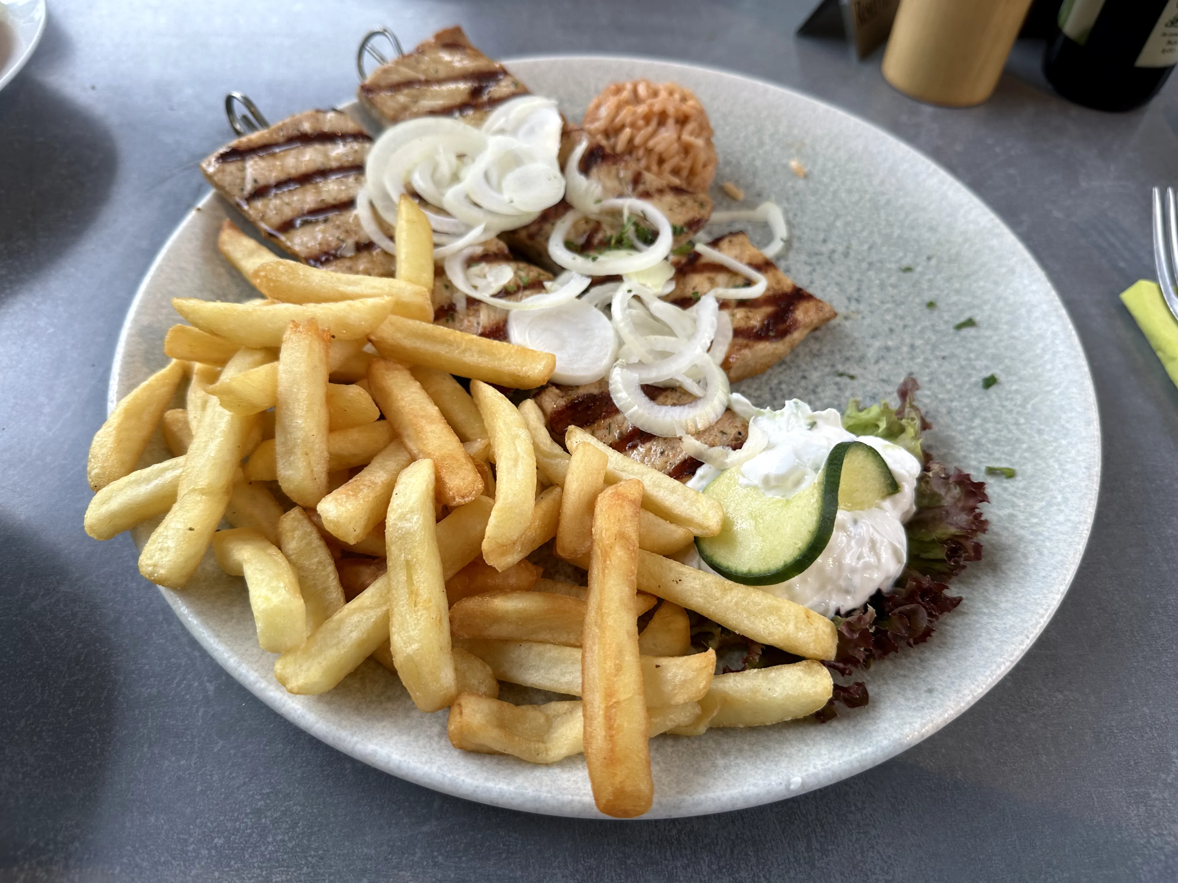 "Souvlaki Teller" für 14,40€