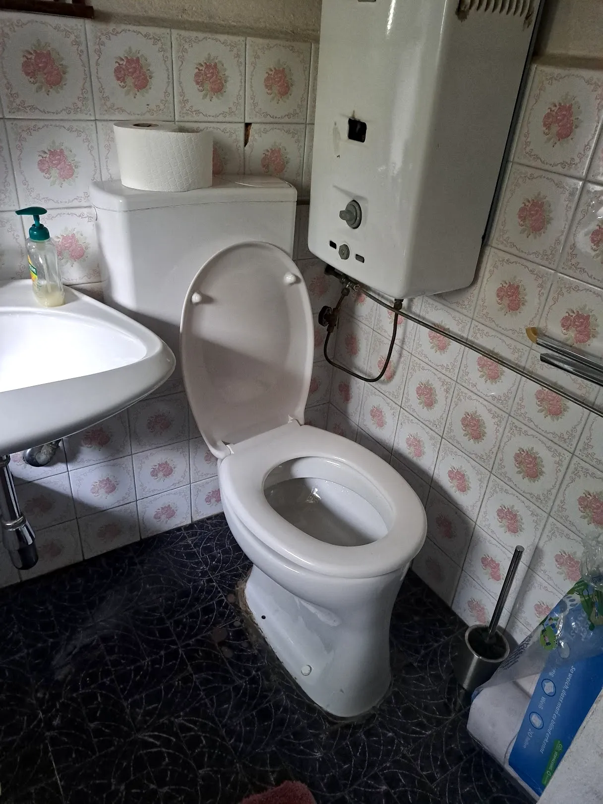 Toilette im Badezimmer
