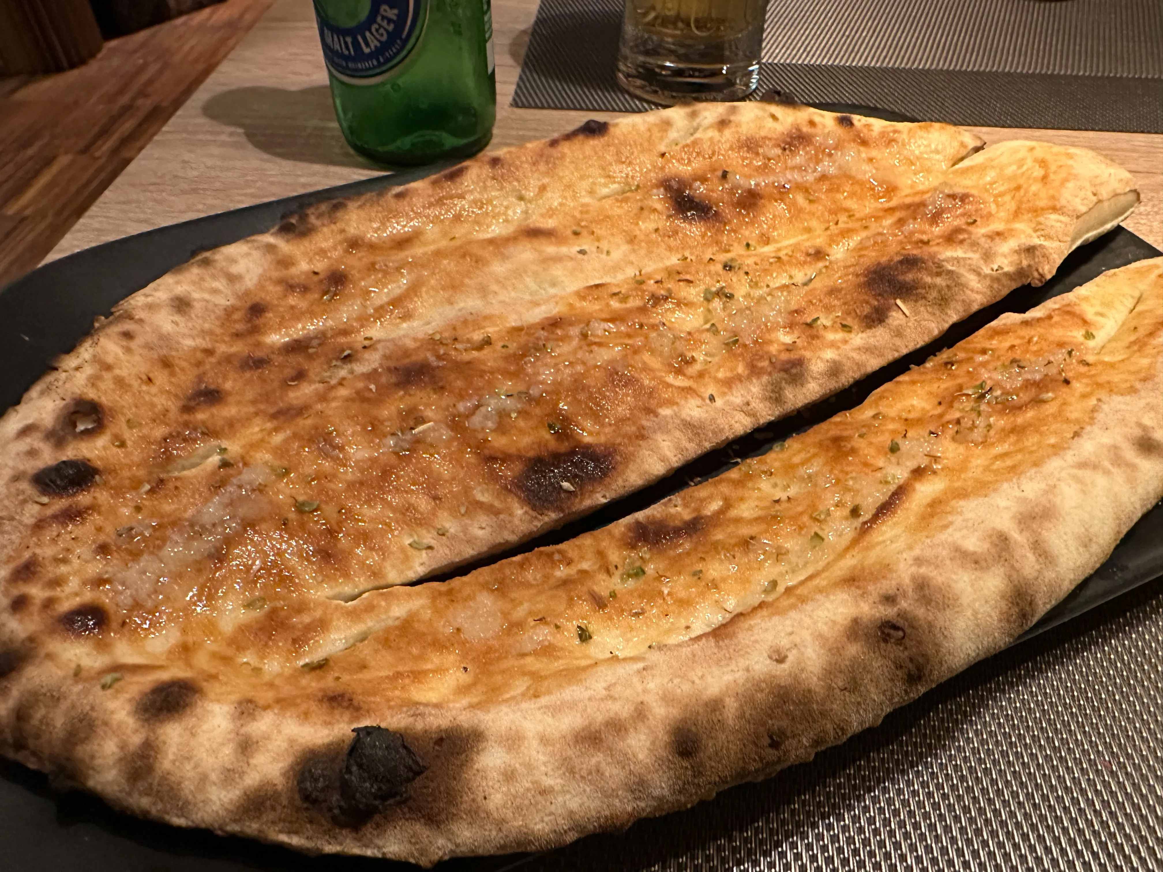 Pizzaboden "Focaccia all'aglio" für 5,90 EUR